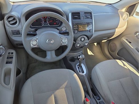 Used 2014 Nissan Versa FWD image 11