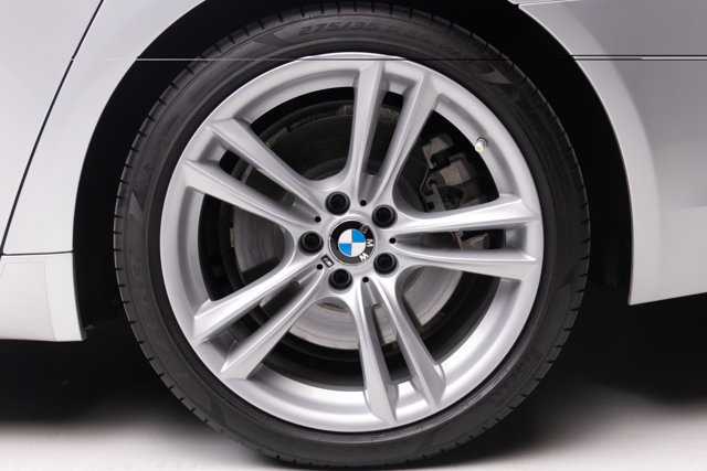 Used 2014 BMW 750i RWD image 38