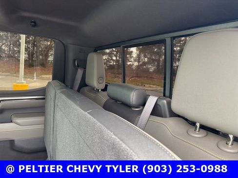 Used 2022 Chevrolet Silverado 1500 ZR2 w/ Technology Package image 23