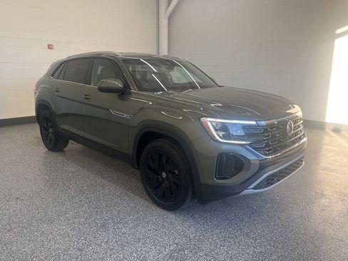 New 2026 Volkswagen Atlas Cross Sport SE AWD/4WD image 10