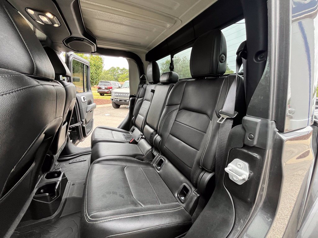 Used 2020 Jeep Gladiator Overland AWD/4WD image 15