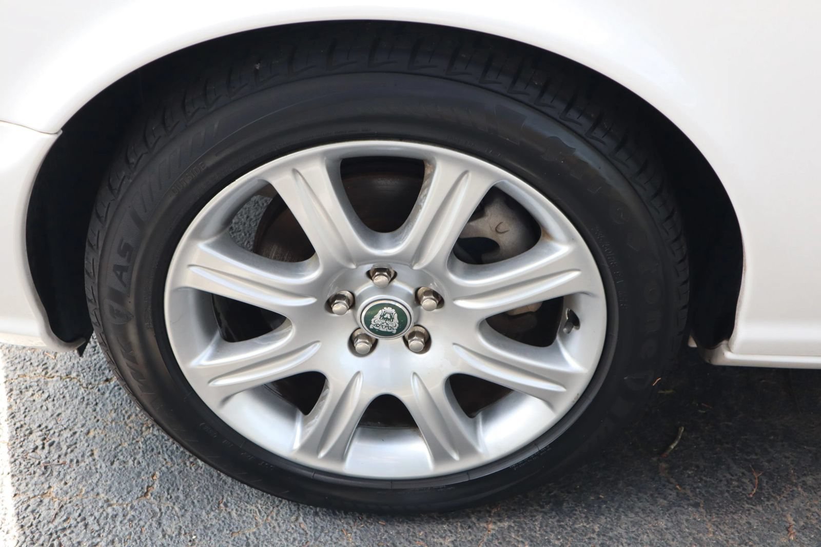 Used 2004 Jaguar XJ8 RWD image 31