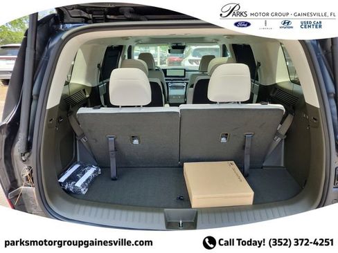 New 2025 Hyundai Santa Fe Calligraphy image 8