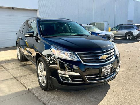Used 2017 Chevrolet Traverse Premier image 8
