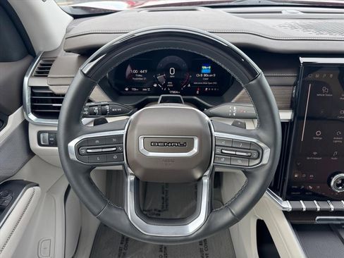 Used 2024 GMC Acadia Denali w/ Super Cruise Package image 9