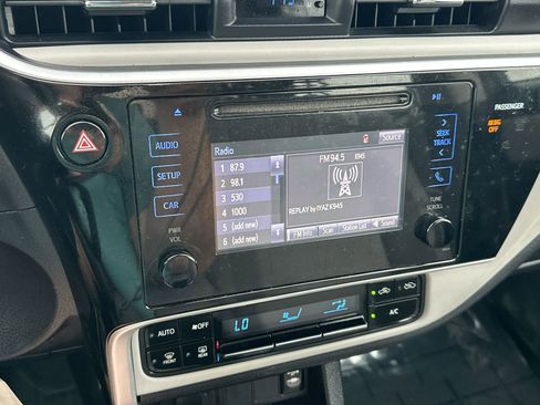 Used 2017 Toyota Corolla LE FWD image 16