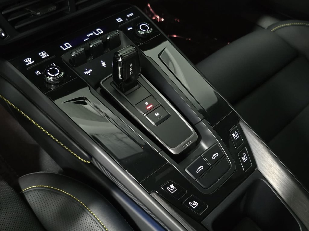 Certified 2026 Porsche 911 Targa 4 GTS AWD/4WD image 20