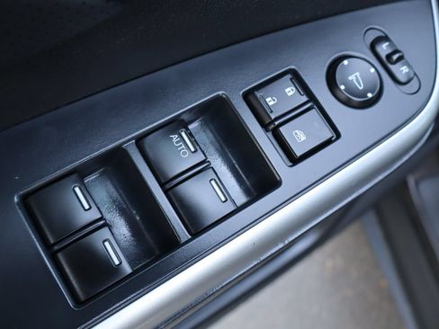 Used 2015 Honda CR-V Touring image 26
