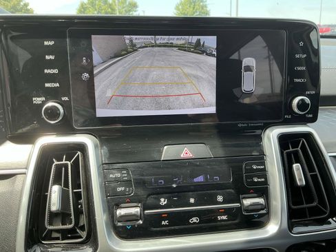 Used 2022 Kia Sorento SX image 24