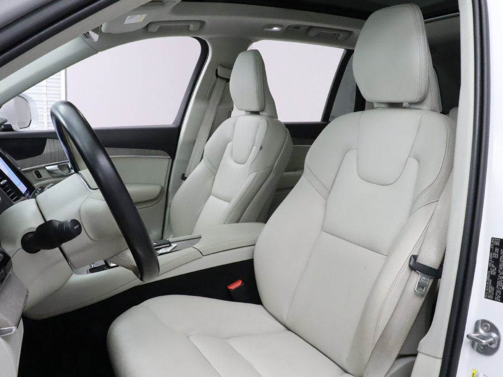 Used 2023 Volvo XC90 B6 Plus AWD/4WD image 10