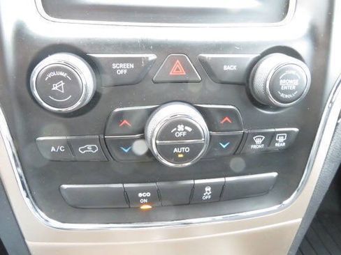 Used 2015 Jeep Grand Cherokee Laredo w/ Quick Order Package 23E AWD/4WD image 19