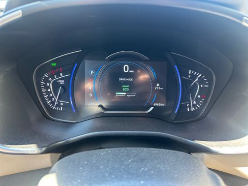 Used 2020 Hyundai Santa Fe SEL AWD/4WD image 16