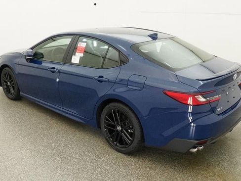 New 2026 Toyota Camry SE FWD image 5