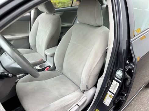 Used 2010 Toyota Corolla LE image 10