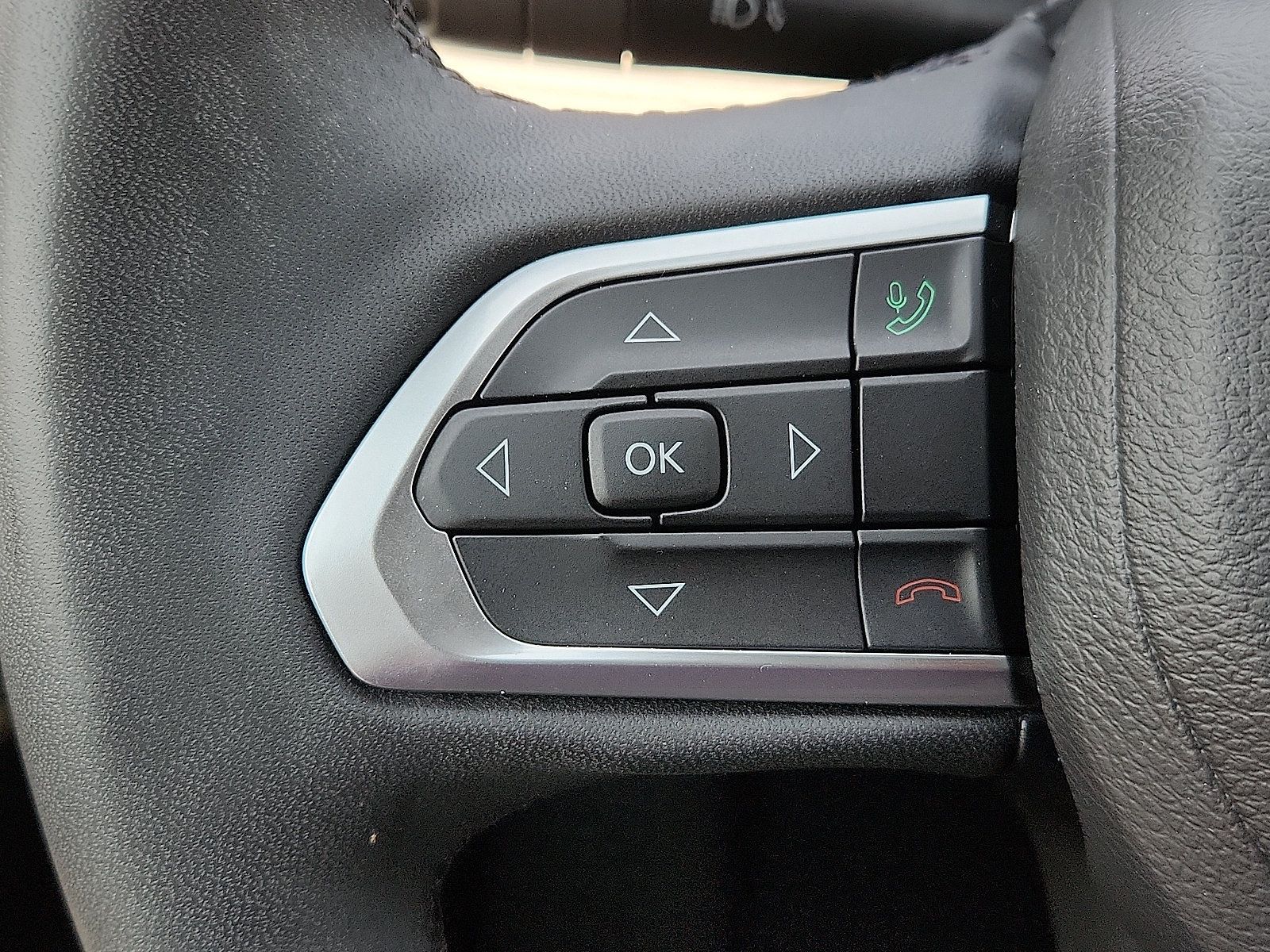 Used 2025 Jeep Compass Limited AWD/4WD image 17