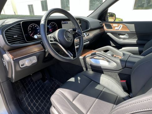 Used 2025 Mercedes-Benz GLE 350 4MATIC image 17