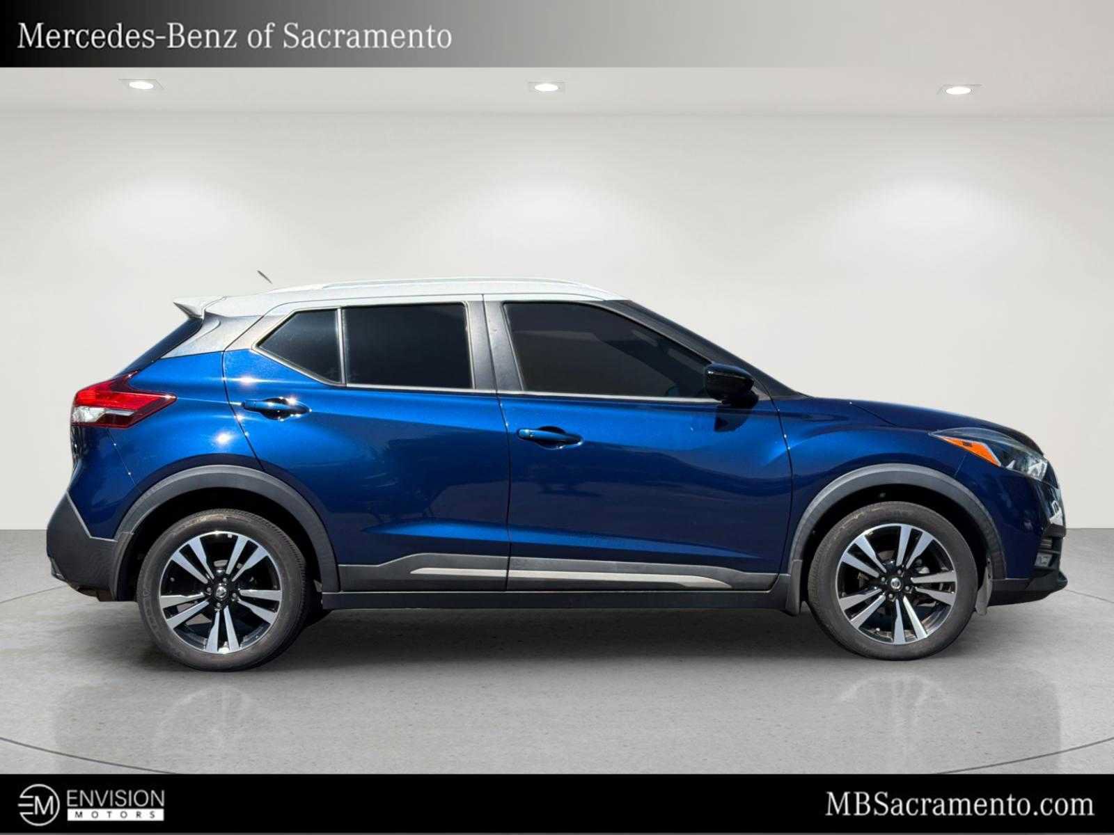 Used 2019 Nissan Kicks SR w/ SR Premium Package FWD image 6