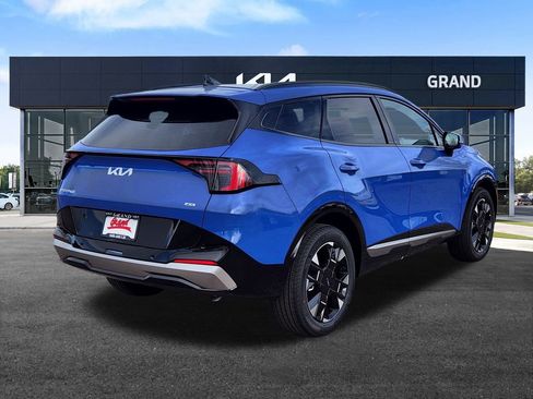 New 2026 Kia Sportage SX image 5