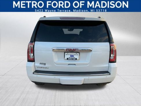 Used 2019 GMC Yukon Denali w/ Denali Ultimate Package image 8