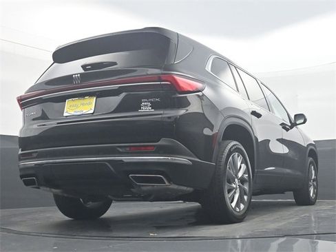 Used 2025 Buick Enclave Preferred image 33