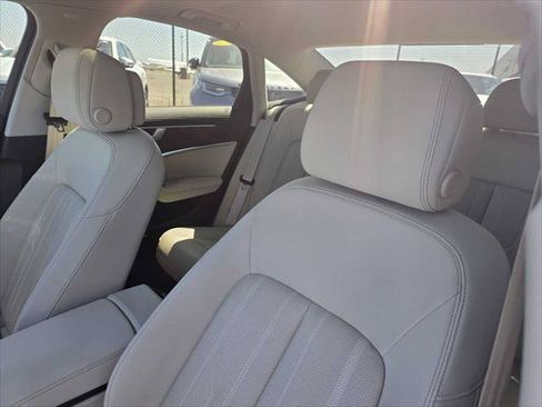 Used 2023 Audi A6 Premium Plus w/ Premium Plus Package AWD/4WD image 24