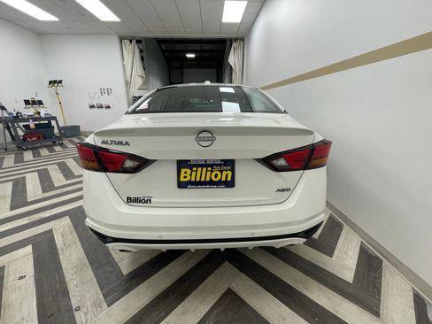 New 2025 Nissan Altima 2.5 SV w/ SV Special Edition Package image 14
