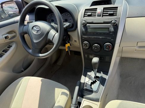 Used 2012 Toyota Corolla L FWD image 24