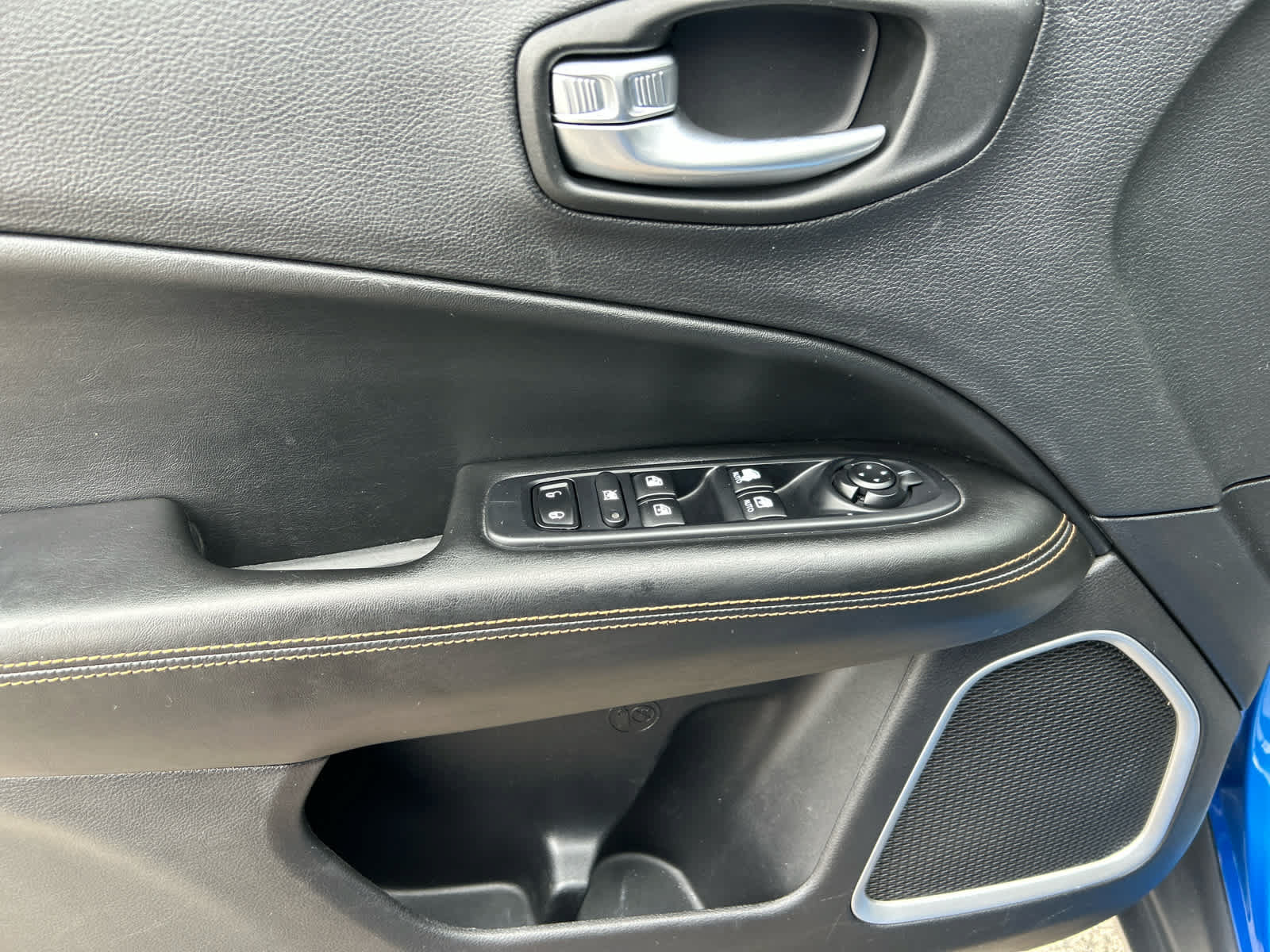 Used 2021 Jeep Compass Limited FWD image 10