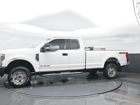 Used 2019 Ford F250 XL w/ XL Value Package image 3
