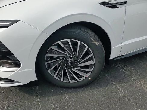 New 2025 Hyundai Sonata SEL image 9