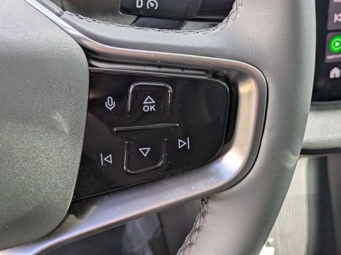 New 2025 Volvo EX30 Plus w/ Climate Package image 19