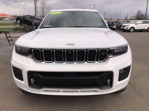 Used 2023 Jeep Grand Cherokee L Overland w/ Advanced Protech Group III AWD/4WD image 16