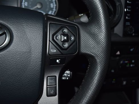 Used 2020 Toyota Tacoma TRD Off-Road image 16