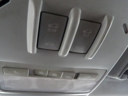 Used 2019 Chevrolet Trax LT w/ Sun & Sound Package image 19