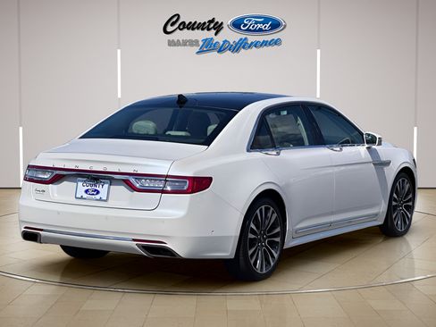 Used 2019 Lincoln Continental Reserve FWD image 25