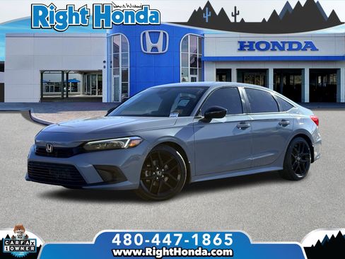 Used 2023 Honda Civic Sport image 1