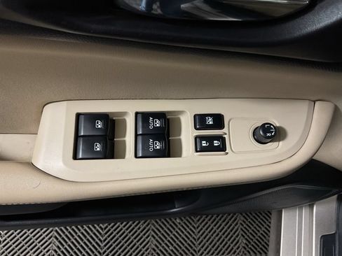 Used 2016 Subaru Legacy 2.5i Premium AWD/4WD image 21