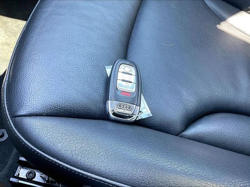 Used 2016 Audi Q5 2.0T Premium Plus w/ Technology Package AWD/4WD image 14
