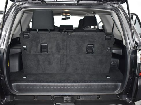 Used 2017 Toyota 4Runner SR5 image 21