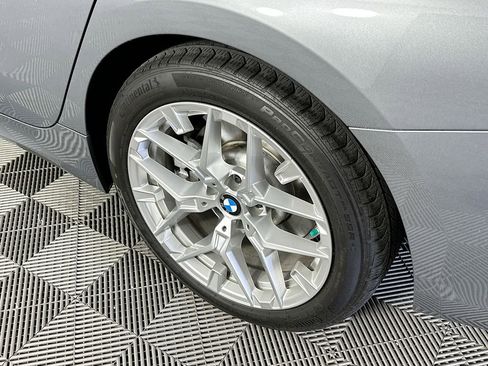 Used 2025 BMW 330i xDrive Sedan AWD/4WD image 40