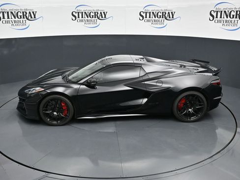 Used 2023 Chevrolet Corvette Z06 w/ Stealth Interior Trim Package image 12