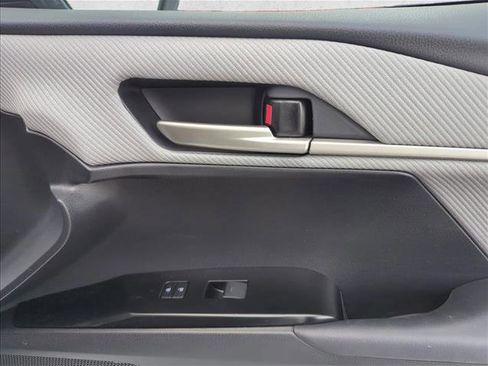 Certified 2025 Toyota Camry SE FWD image 30
