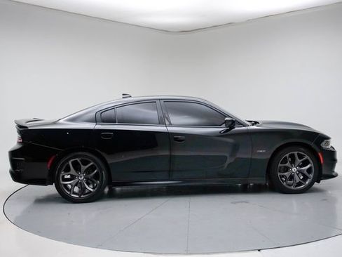Used 2019 Dodge Charger R/T w/ Driver Confidence Group RWD image 17