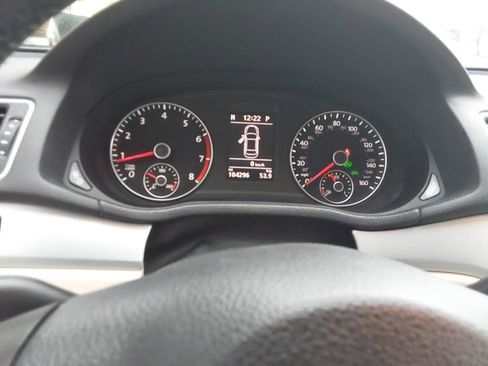 Used 2013 Volkswagen Passat 2.5 SE FWD image 13