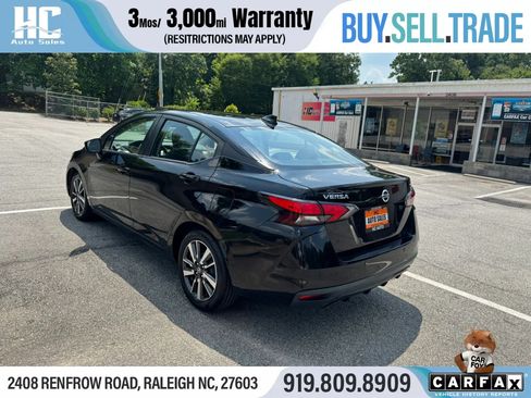 Used 2021 Nissan Versa SV FWD image 3