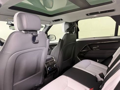 Used 2025 Land Rover Range Rover Sport Dynamic SE AWD/4WD image 26