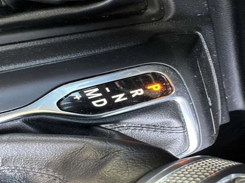 Used 2022 Jeep Wrangler Unlimited Sport image 16