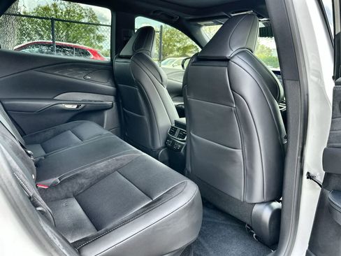 Used 2024 Lexus RX 500h F Sport w/ Convenience Package image 18