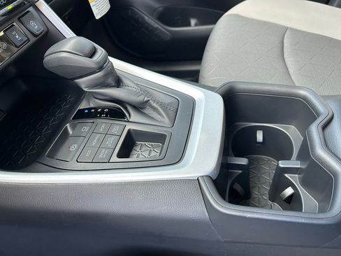 Used 2025 Toyota RAV4 XLE image 22