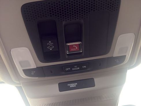 Certified 2023 Honda Accord EX image 27